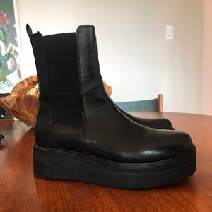 Steven Madden leather platform Chelsea boots 8.5